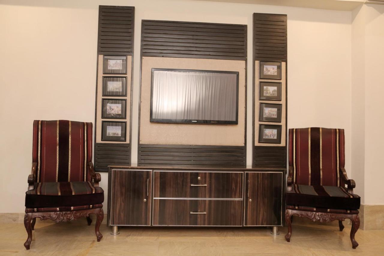 Shelton Hotel ลาฮอร์ ภายนอก รูปภาพ
