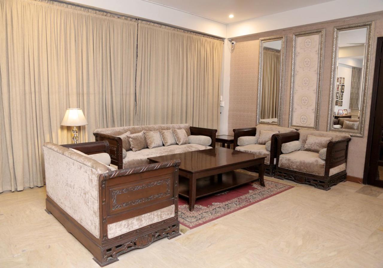 Shelton Hotel ลาฮอร์ ภายนอก รูปภาพ